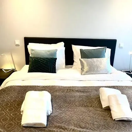 Two Bedrooms In Limpertsberg With Free Parking Luxembourg